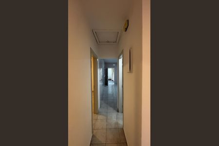 Casa para alugar com 152m², 2 quartos e 2 vagas Casa para alugar com 152m², 2 quartos e 2 vagasCorredor
