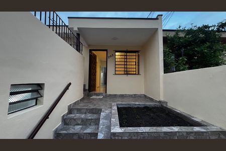 Casa para alugar com 152m², 2 quartos e 2 vagas Casa para alugar com 152m², 2 quartos e 2 vagasQuintal