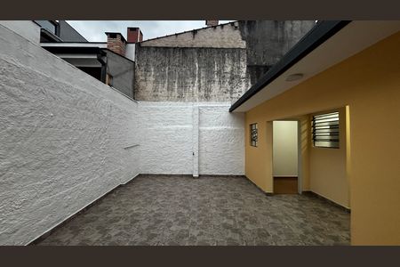 Casa para alugar com 152m², 2 quartos e 2 vagas Casa para alugar com 152m², 2 quartos e 2 vagasQuintal