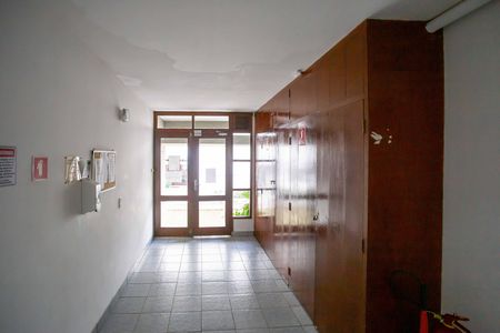 Apartamento para alugar com 52m², 2 quartos e 1 vagaHall social