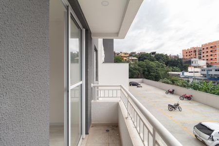 Sacada de apartamento para alugar com 2 quartos, 42m² em Jardim Planalto, Carapicuíba