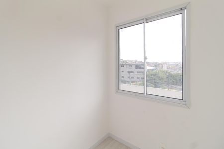 Quarto 1 de apartamento para alugar com 2 quartos, 42m² em Jardim Planalto, Carapicuíba