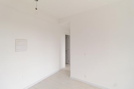 Sala de apartamento para alugar com 2 quartos, 42m² em Jardim Planalto, Carapicuíba