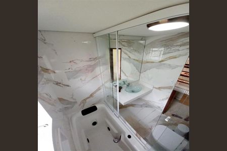 Casa à venda com 3 quartos, 175m² em Vila Santa Terezinha (Zona Norte), São Paulo