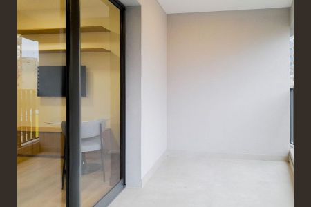 Varanda de kitnet/studio à venda com 1 quarto, 33m² em Jardim das Acacias, São Paulo