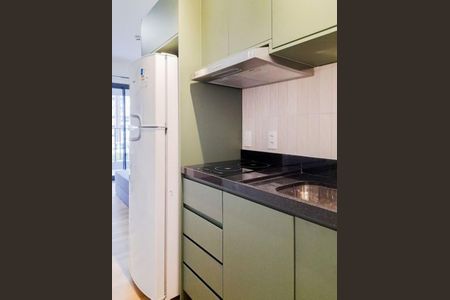 Cozinha de kitnet/studio à venda com 1 quarto, 33m² em Jardim das Acacias, São Paulo