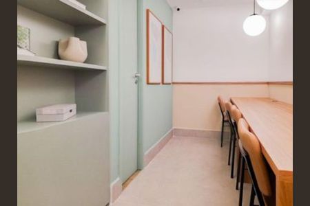 Studio à venda com 33m², 1 quarto e sem vaga Studio à venda com 33m², 1 quarto e sem vagaSala/Quarto