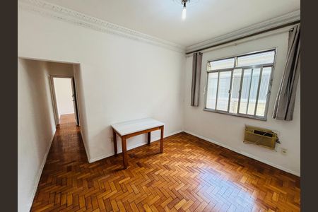 Apartamento à venda com 65m², 2 quartos e sem vaga