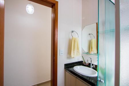 Apartamento à venda com 113m², 2 quartos e 2 vagas Apartamento à venda com 113m², 2 quartos e 2 vagasBanheiro social