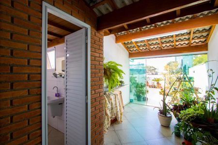 Apartamento à venda com 113m², 2 quartos e 2 vagas Apartamento à venda com 113m², 2 quartos e 2 vagasÁrea de serviço/Espaço gourmet