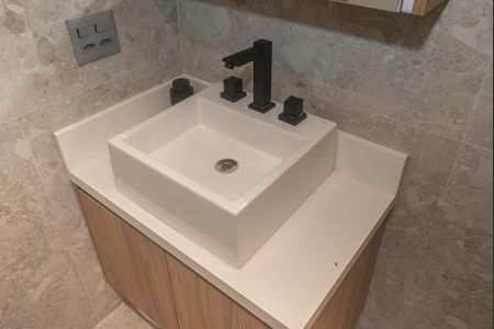 Apartamento à venda com 197m², 3 quartos e 3 vagasBanheiro da Suíte 1