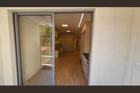 Studio para alugar com 33m², 1 quarto e sem vaga Studio para alugar com 33m², 1 quarto e sem vagaVaranda