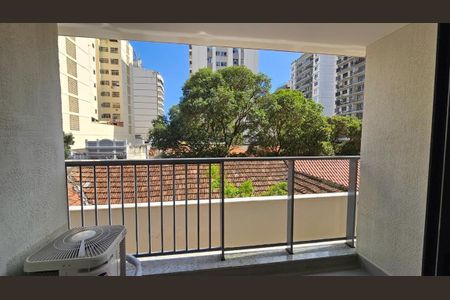 Studio para alugar com 33m², 1 quarto e sem vaga Studio para alugar com 33m², 1 quarto e sem vagaVaranda