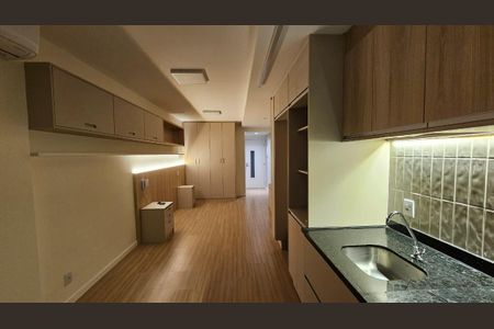 Studio para alugar com 33m², 1 quarto e sem vaga Studio para alugar com 33m², 1 quarto e sem vagaCozinha