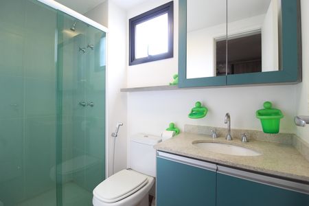 Banheiro da Suíte de apartamento para alugar com 1 quarto, 33m² em Itaim Bibi, São Paulo