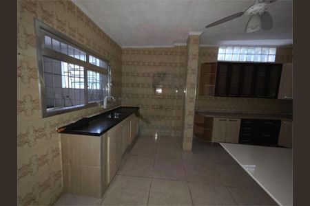 Casa à venda com 3 quartos, 160m² em Moinho Velho, São Paulo