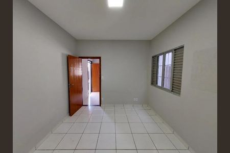Casa para alugar com 180m², 4 quartos e 3 vagas