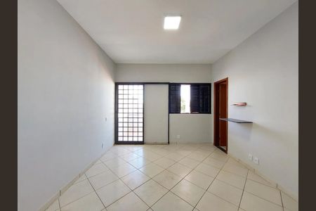 Sala de casa para alugar com 4 quartos, 180m² em Umuarama, Uberlândia