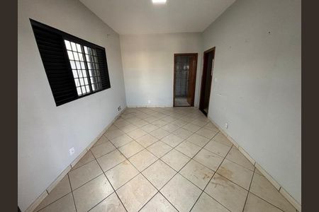 Casa para alugar com 180m², 4 quartos e 3 vagas