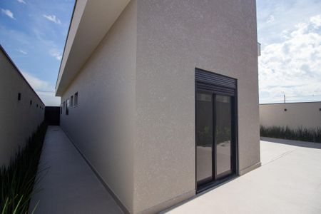 Casa de condomínio para alugar com 159m², 3 quartos e 4 vagas Casa de condomínio para alugar com 159m², 3 quartos e 4 vagasÁrea externa
