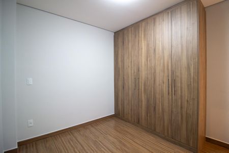 Casa de condomínio para alugar com 159m², 3 quartos e 4 vagas Casa de condomínio para alugar com 159m², 3 quartos e 4 vagasSuite 3