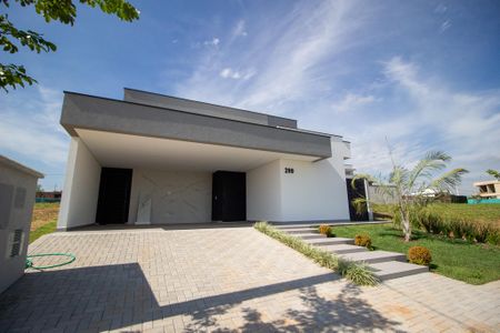 Casa de condomínio para alugar com 159m², 3 quartos e 4 vagas Casa de condomínio para alugar com 159m², 3 quartos e 4 vagasFachada da Casa