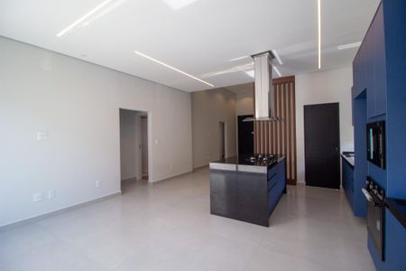 Casa de condomínio para alugar com 159m², 3 quartos e 4 vagas Casa de condomínio para alugar com 159m², 3 quartos e 4 vagasCozinha