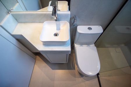 Casa de condomínio para alugar com 159m², 3 quartos e 4 vagas Casa de condomínio para alugar com 159m², 3 quartos e 4 vagasBanheiro da Suíte 3