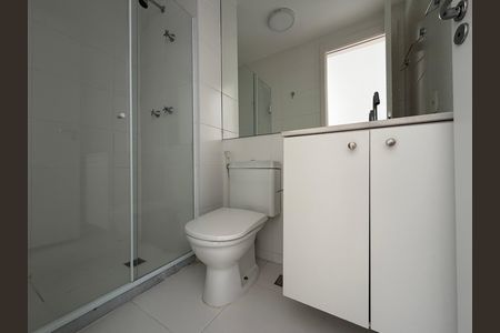 Apartamento para alugar com 70m², 2 quartos e 1 vaga Apartamento para alugar com 70m², 2 quartos e 1 vagaBanheiro social