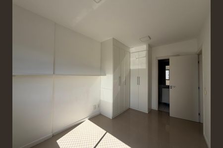 Apartamento para alugar com 70m², 2 quartos e 1 vaga Apartamento para alugar com 70m², 2 quartos e 1 vagaSuíte