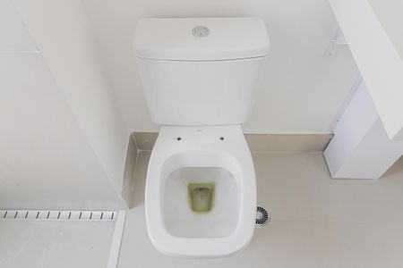Apartamento à venda com 70m², 2 quartos e 1 vaga Apartamento à venda com 70m², 2 quartos e 1 vagaBanheiro