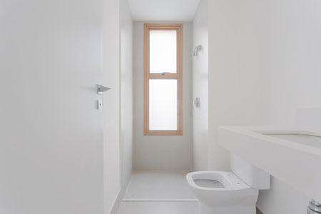 Apartamento à venda com 70m², 2 quartos e 1 vaga Apartamento à venda com 70m², 2 quartos e 1 vagaBanheiro
