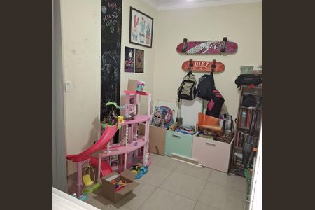 Casa à venda com 123m², 3 quartos e 2 vagas Casa à venda com 123m², 3 quartos e 2 vagasQuarto