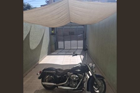 Casa à venda com 123m², 3 quartos e 2 vagas Casa à venda com 123m², 3 quartos e 2 vagasGaragem