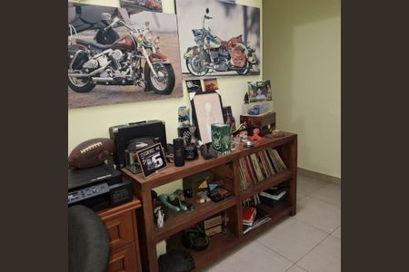 Casa à venda com 123m², 3 quartos e 2 vagas Casa à venda com 123m², 3 quartos e 2 vagasQuarto