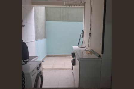 Casa à venda com 123m², 3 quartos e 2 vagas Casa à venda com 123m², 3 quartos e 2 vagasÁrea de Serviço