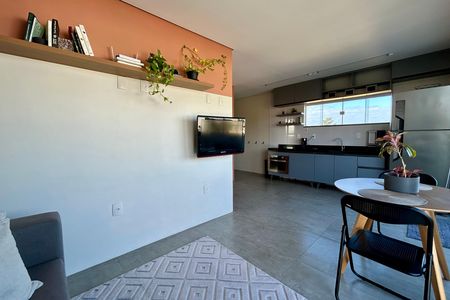 Sala  de apartamento para alugar com 1 quarto, 53m² em Campeche, Florianópolis