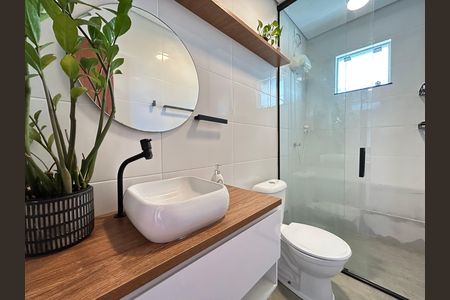 Banheiro  de apartamento para alugar com 1 quarto, 53m² em Campeche, Florianópolis