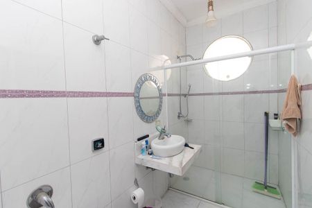 Casa à venda com 725m², 4 quartos e 6 vagas Casa à venda com 725m², 4 quartos e 6 vagasBanheiro da Suíte 1