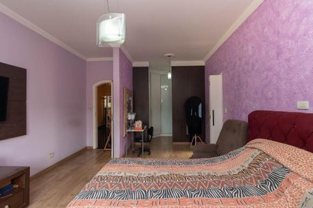 Casa à venda com 725m², 4 quartos e 6 vagas Casa à venda com 725m², 4 quartos e 6 vagasQuarto Suíte 3