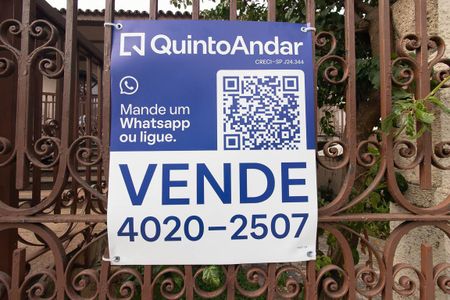 Casa à venda com 725m², 4 quartos e 6 vagas Casa à venda com 725m², 4 quartos e 6 vagasPlaca