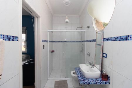 Casa à venda com 725m², 4 quartos e 6 vagas Casa à venda com 725m², 4 quartos e 6 vagasBanheiro da Suíte 2