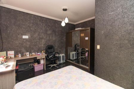 Casa à venda com 725m², 4 quartos e 6 vagas Casa à venda com 725m², 4 quartos e 6 vagasQuarto 3