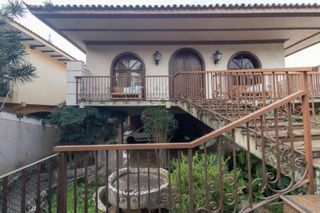 Casa à venda com 725m², 4 quartos e 6 vagas Casa à venda com 725m², 4 quartos e 6 vagasJardim