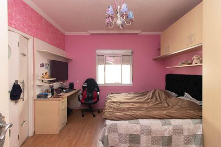 Casa à venda com 725m², 4 quartos e 6 vagas Casa à venda com 725m², 4 quartos e 6 vagasQuarto Suíte 1