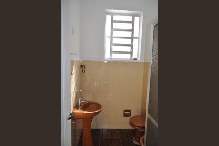 Apartamento à venda com 70m², 2 quartos e sem vagaBanheiro social