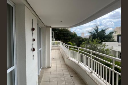 Apartamento à venda com 120m², 3 quartos e 2 vagas