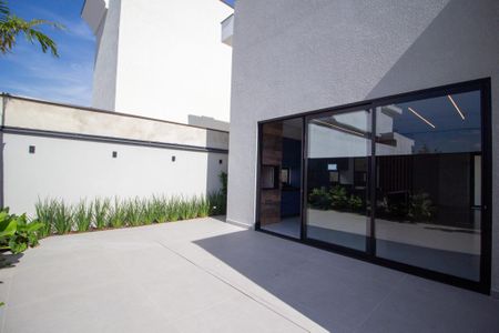 Casa de condomínio para alugar com 159m², 3 quartos e 4 vagas Casa de condomínio para alugar com 159m², 3 quartos e 4 vagasÁrea externa