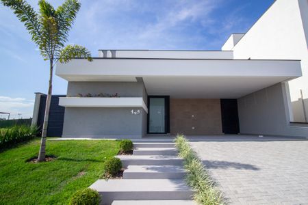 Casa de condomínio para alugar com 159m², 3 quartos e 4 vagas Casa de condomínio para alugar com 159m², 3 quartos e 4 vagasFachada