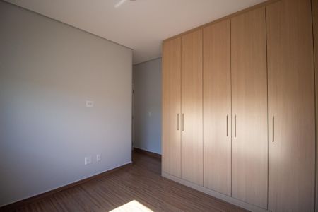 Casa de condomínio para alugar com 159m², 3 quartos e 4 vagas Casa de condomínio para alugar com 159m², 3 quartos e 4 vagasSuite 2